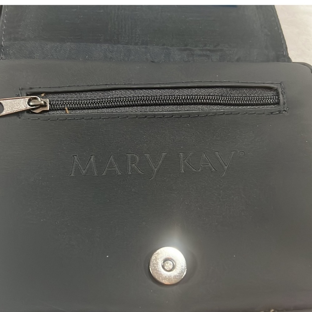 Mary Kay Bundle - Picture 9 of 11